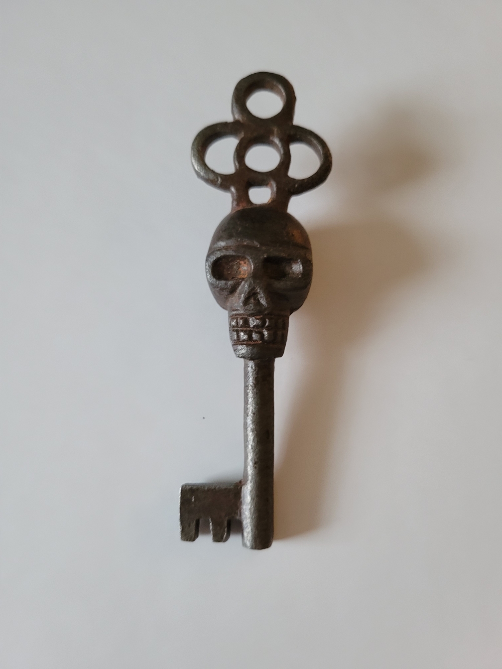 Iron Skeleton Key VINTAGE